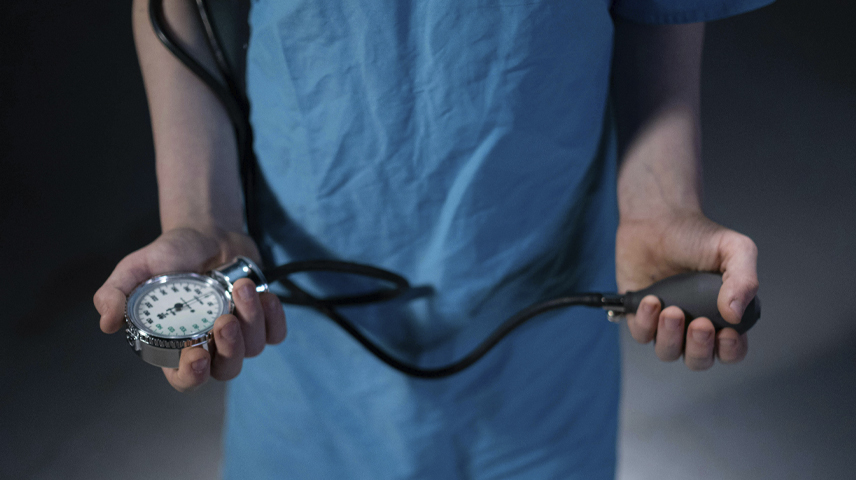 Cómo autocontrolar la presión arterial sin cometer errores