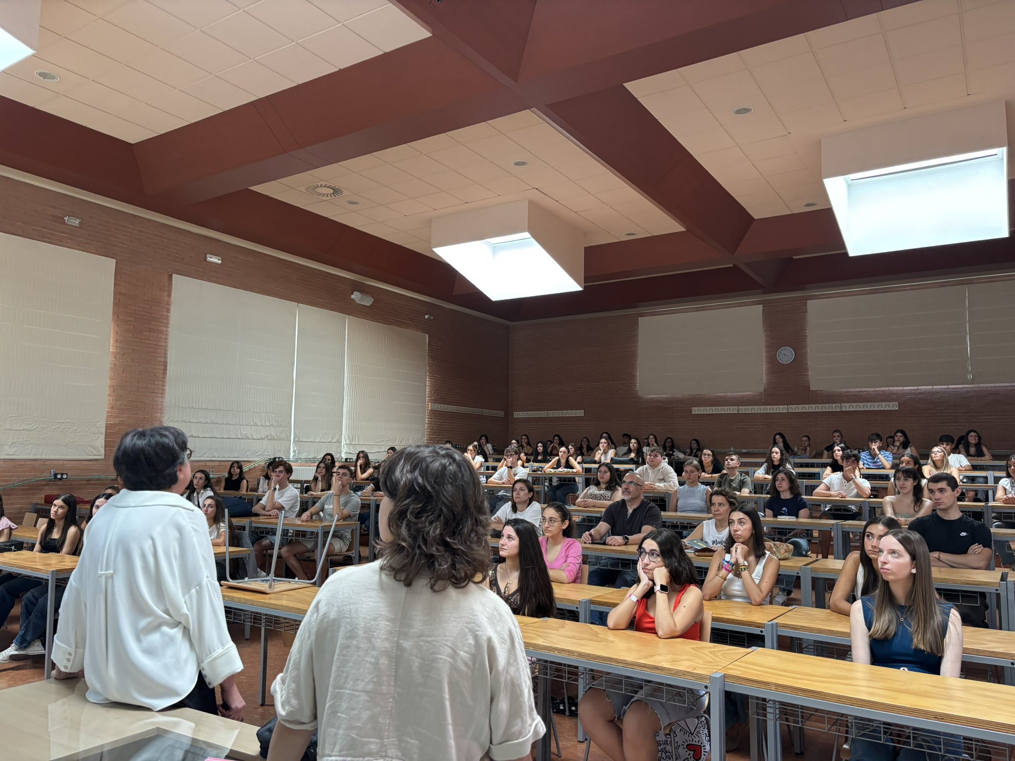 Bienvenida al estudiantado 1º - 2025-26